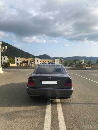 Mercedes C 220 1995, 357,689 km - 2.2 л - Qəbələ