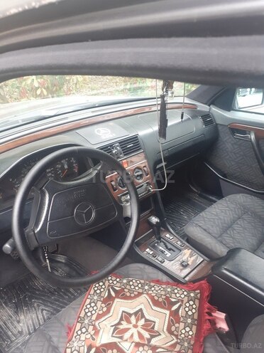 Mercedes C 220 1995, 357,689 km - 2.2 л - Qəbələ