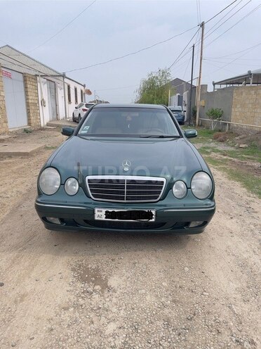 Mercedes E 240 1999, 290,000 km - 2.4 л - Gəncə