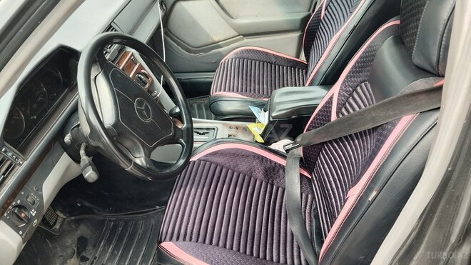 Mercedes E 250 1994, 410,000 km - 2.5 l - Saatlı