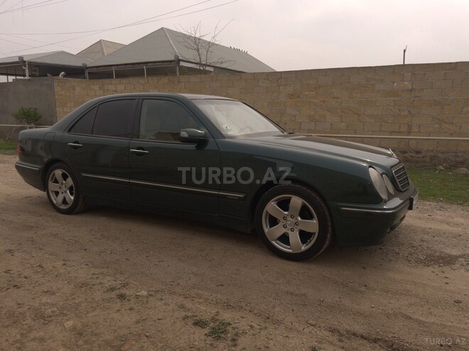 Mercedes E 240 1999, 290,000 km - 2.4 л - Gəncə
