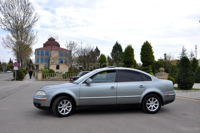 Volkswagen Passat 2004, 435,000 km - 1.8 л - Saatlı