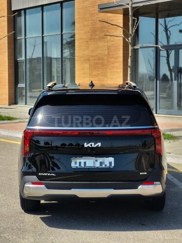 Kia Carnival-8
