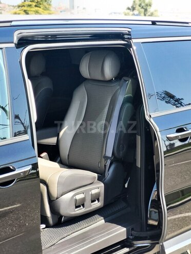 Kia Carnival-14