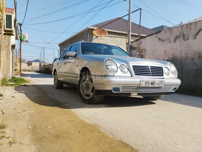 Mercedes E 230 1995, 370,000 km - 2.3 l - Bakı