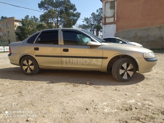 Opel Vectra 1998, 186,000 km - 1.8 l - Sumqayıt