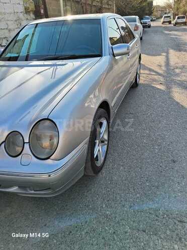 Mercedes E 270 2001, 350,000 km - 2.7 l - Bakı