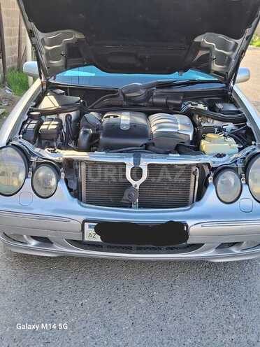 Mercedes E 270 2001, 350,000 km - 2.7 l - Bakı