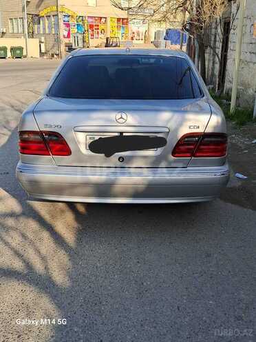 Mercedes E 270 2001, 350,000 km - 2.7 l - Bakı