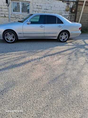 Mercedes E 270 2001, 350,000 km - 2.7 l - Bakı