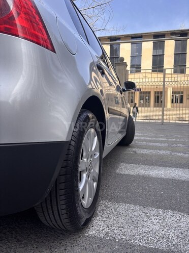 Volkswagen Golf 2005, 225,165 km - 1.4 l - Bakı