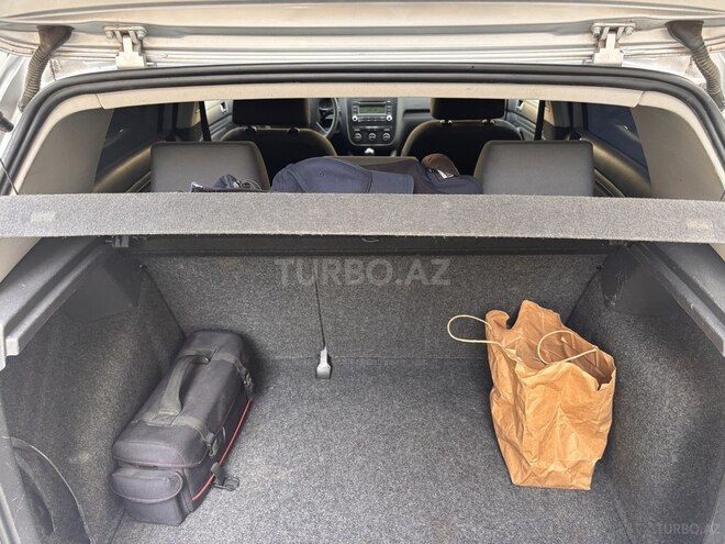 Volkswagen Golf 2005, 225,165 km - 1.4 l - Bakı