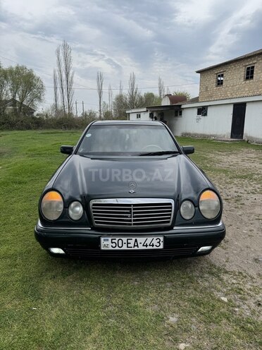 Mercedes E 230 1996, 250,000 km - 2.3 l - Saatlı