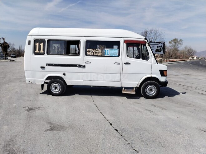 Mercedes 208 D 1994, 100,000 km - 2.3 л - Bakı