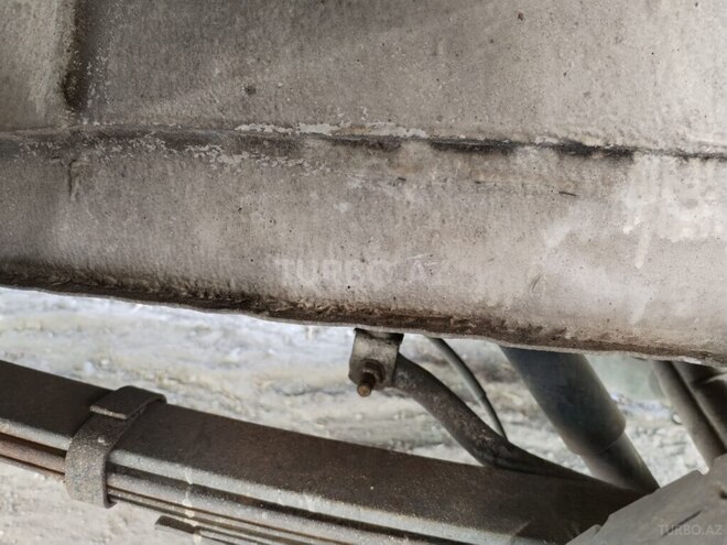 Mercedes 208 D 1994, 100,000 km - 2.3 л - Bakı