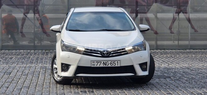 Toyota Corolla 2015, 196,000 km - 1.6 l - Bakı