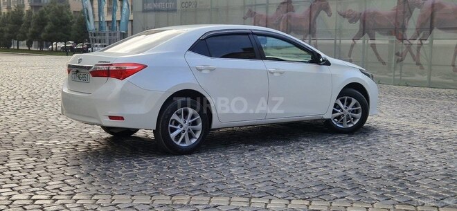 Toyota Corolla 2015, 196,000 km - 1.6 l - Bakı