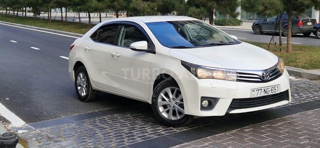 Toyota Corolla 2015, 196,000 km - 1.6 l - Bakı