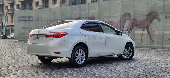 Toyota Corolla 2015, 196,000 km - 1.6 l - Bakı