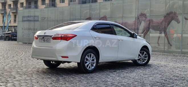 Toyota Corolla 2015, 196,000 km - 1.6 l - Bakı