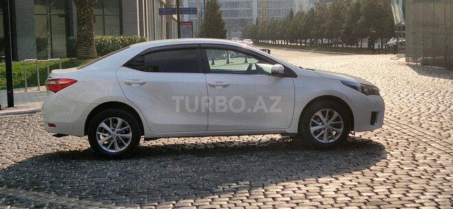 Toyota Corolla 2015, 196,000 km - 1.6 l - Bakı