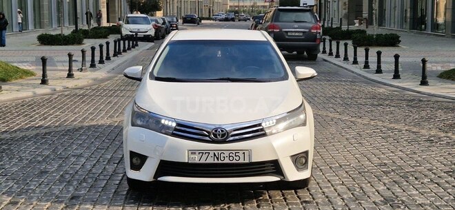 Toyota Corolla 2015, 196,000 km - 1.6 l - Bakı