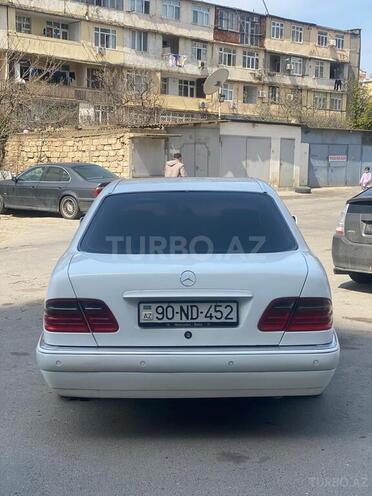 Mercedes E 240 1998, 314,000 km - 2.4 l - Bakı