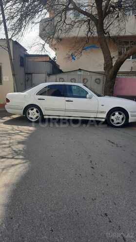 Mercedes E 240 1998, 314,000 km - 2.4 l - Bakı