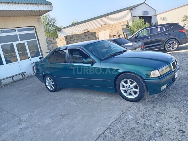 BMW 320 1993, 440,000 km - 2.0 l - Şirvan