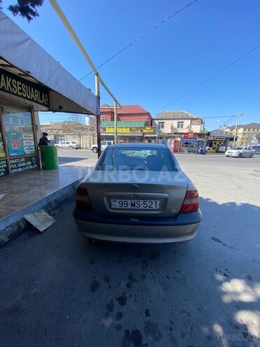 Opel Vectra 1997, 442,187 km - 1.6 l - Bakı