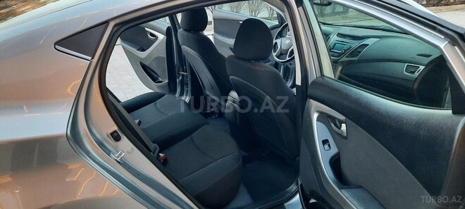 Hyundai Elantra 2015, 102,000 km - 1.8 l - Bakı