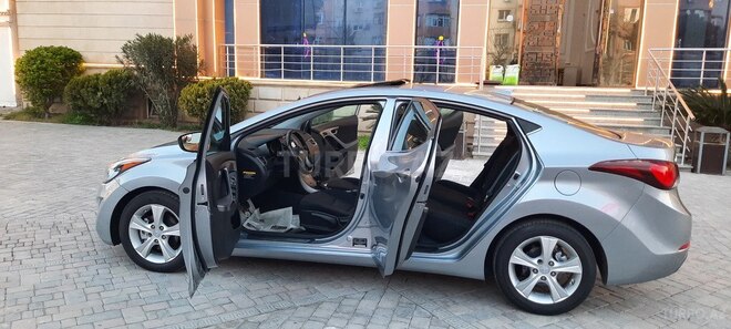 Hyundai Elantra 2015, 102,000 km - 1.8 l - Bakı