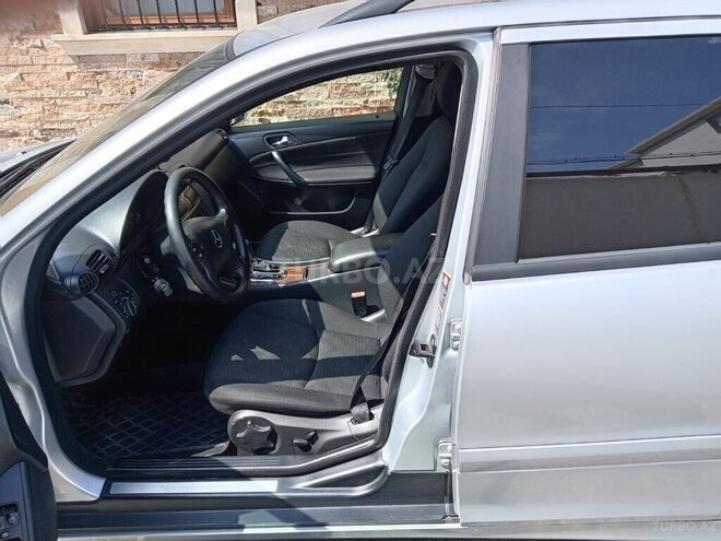 Mercedes C 220 d 2005, 337,000 km - 2.2 l - Bakı