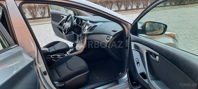 Hyundai Elantra 2015, 102,000 km - 1.8 l - Bakı