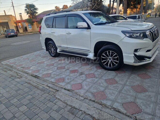 Toyota Land Cruiser Prado 2010, 270,000 km - 2.7 л - Ağstafa