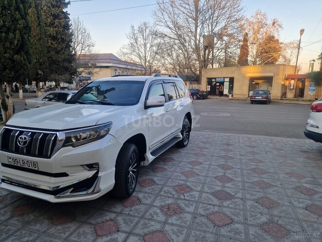 Toyota Land Cruiser Prado 2010, 270,000 km - 2.7 л - Ağstafa