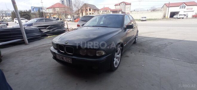 BMW 523 1997, 400,000 km - 2.5 л - Quba