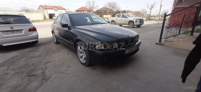 BMW 523 1997, 400,000 km - 2.5 л - Quba