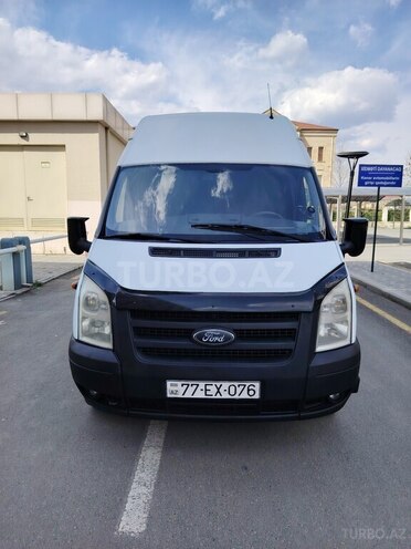 Ford Transit 2013, 505,000 km - 2.2 л - Quba