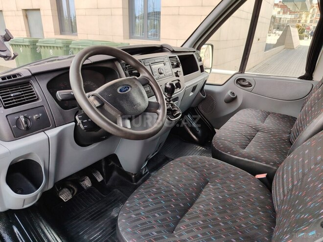 Ford Transit 2013, 505,000 km - 2.2 л - Quba