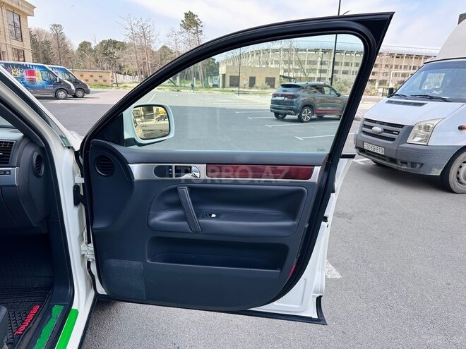 Volkswagen Touareg 2004, 216,000 km - 3.2 l - Sumqayıt