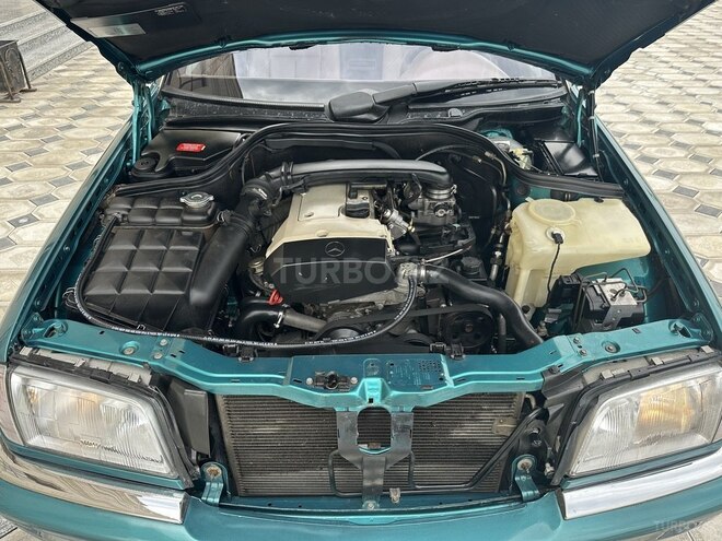 Mercedes C 230 1998, 279,989 km - 2.3 l - Saatlı