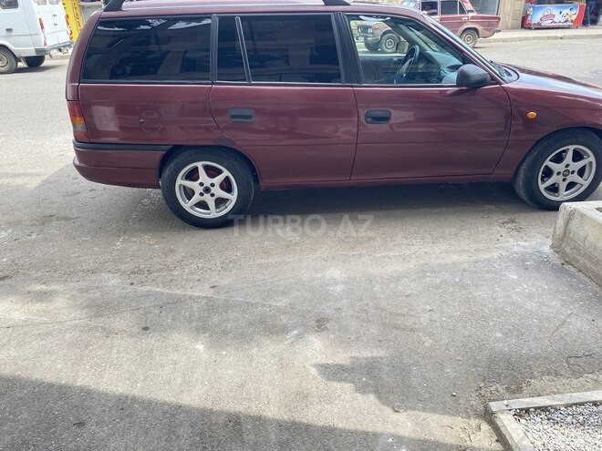 Opel Astra 1996, 302,700 km - 1.6 l - Ağstafa