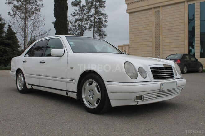 Mercedes E 220 d 1999, 516,394 km - 2.2 l - İmişli