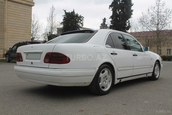Mercedes E 220 d 1999, 516,394 km - 2.2 l - İmişli