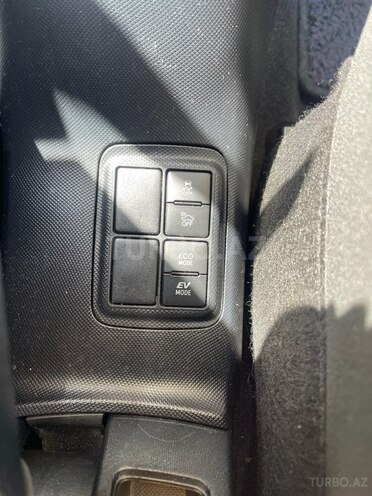 Toyota Aqua 2017, 89,500 km - 1.5 l - Sumqayıt