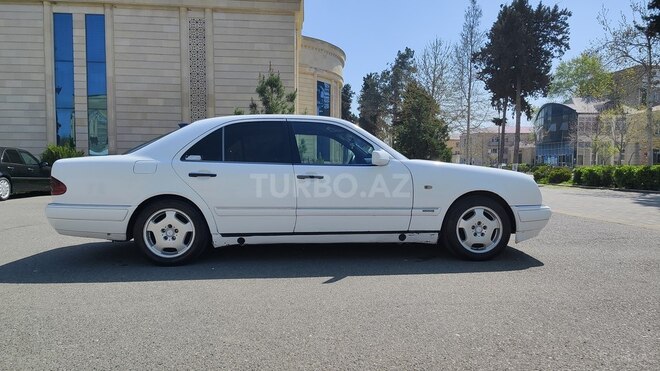 Mercedes E 220 d 1999, 516,394 km - 2.2 l - İmişli