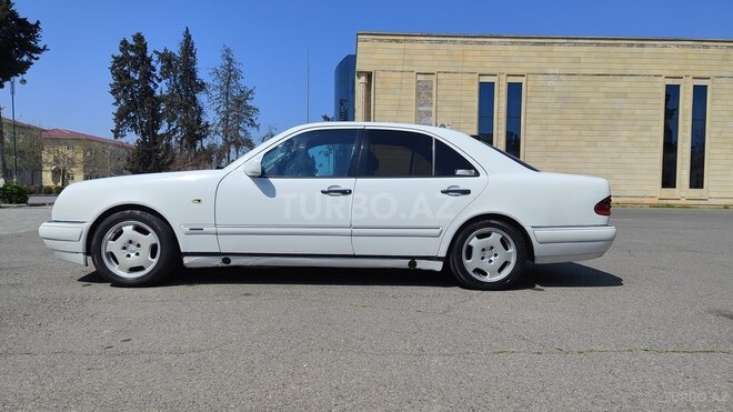 Mercedes E 220 d 1999, 516,394 km - 2.2 l - İmişli