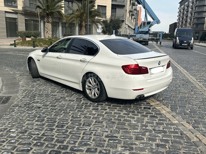 BMW 528 2015, 240,000 km - 2.0 l - Bakı