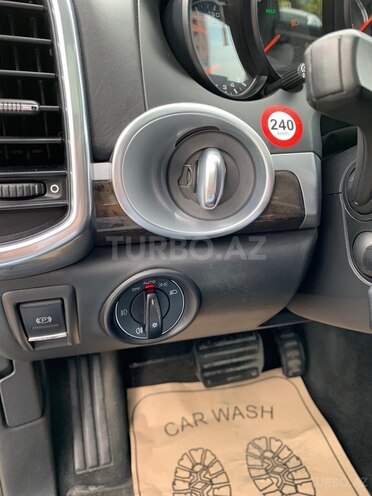 Porsche Cayenne GTS 2013, 233,000 km - 3.6 l - Bakı